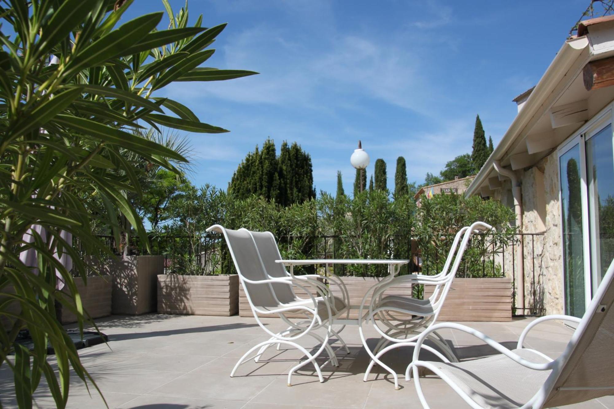 Les Terrasses De La Roque-alric Holiday home *